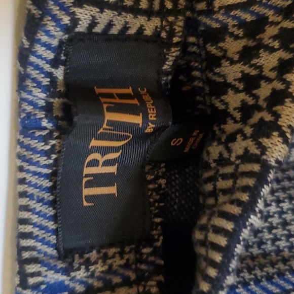 Pants - Picture 2 of 3